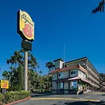 Super 8 By Wyndham San Diego Hotel Circle