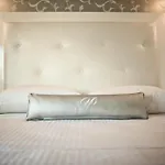 La Pensione Hotel