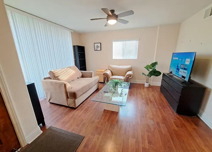 Venetian Vacation La Jolla Two Bedroom Condo Luxury Furnished Central Near Beach And Utc Mall