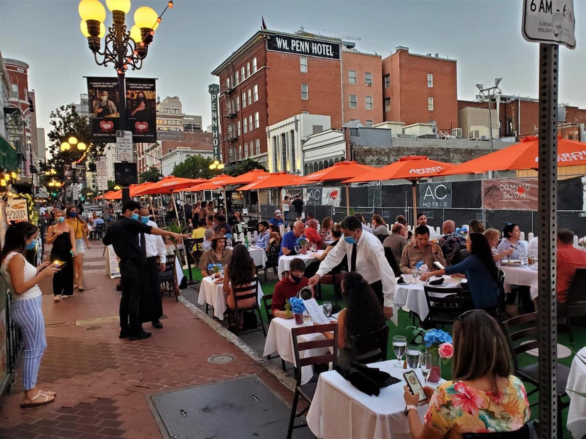 Gaslamp Albergue *