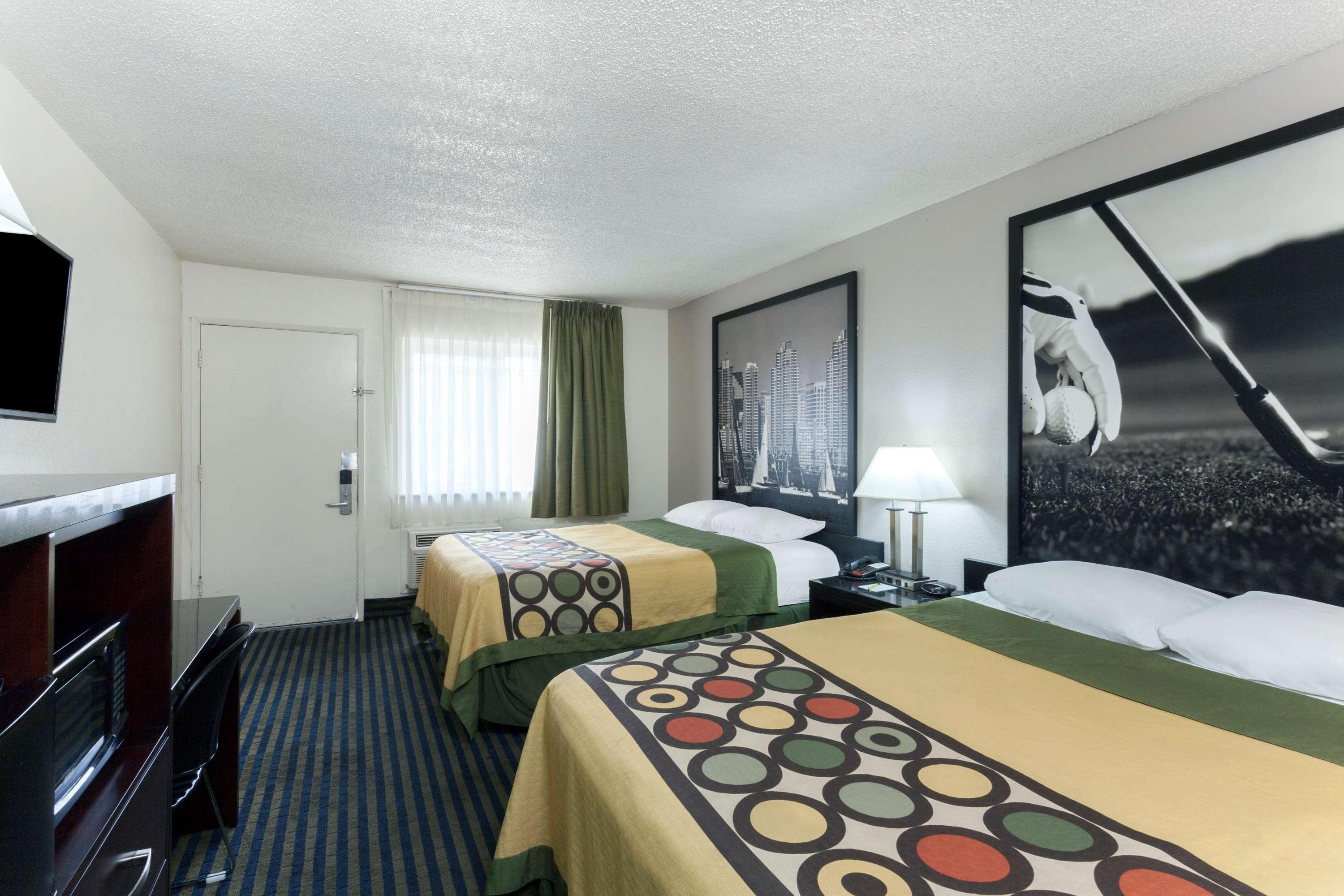 Super 8 By Wyndham Circle 2* San Diego