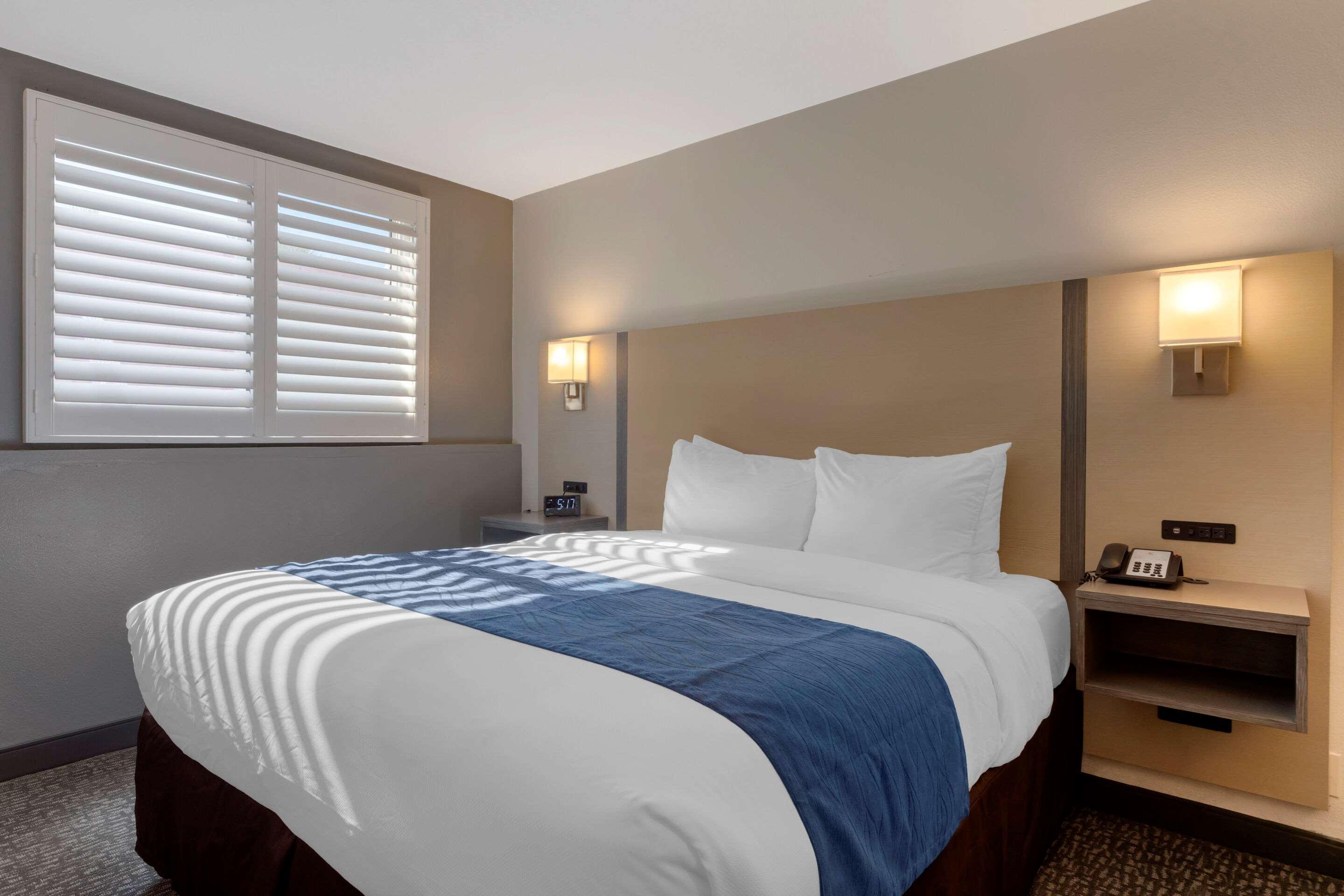Comfort Miramar Pensão 3*