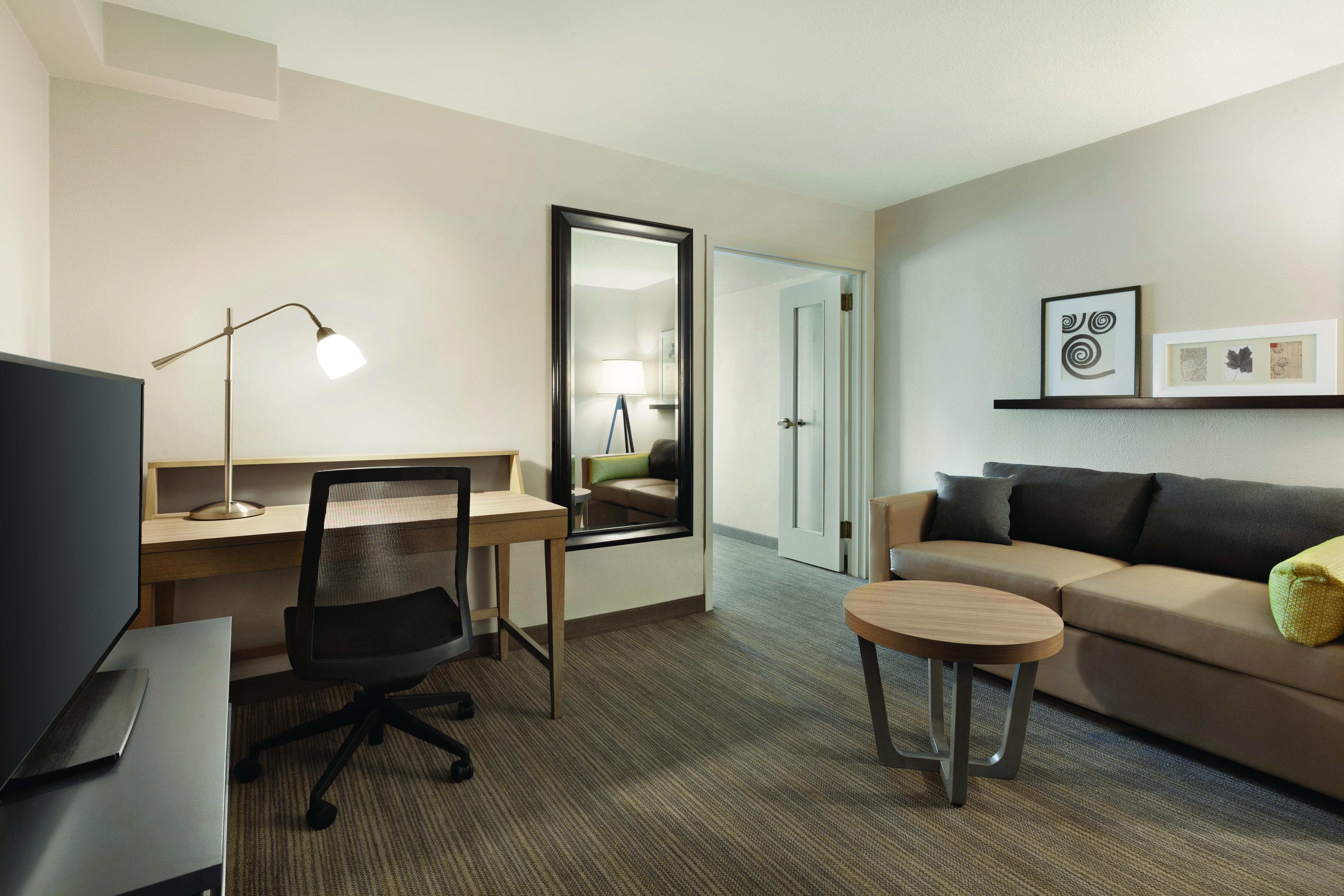 Country & By Radisson, North, Ca Hotel
