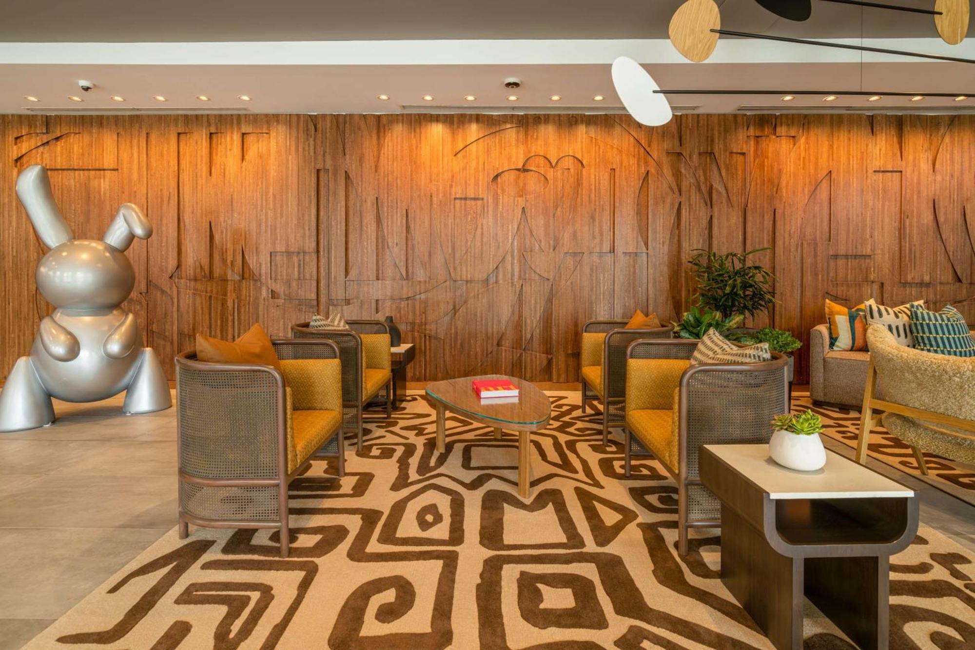 Hilton Gaslamp Quarter Hotel 4*