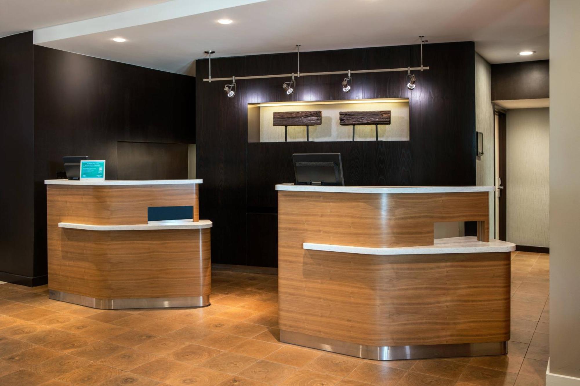 Courtyard By Marriott Sorrento Valley Hotel