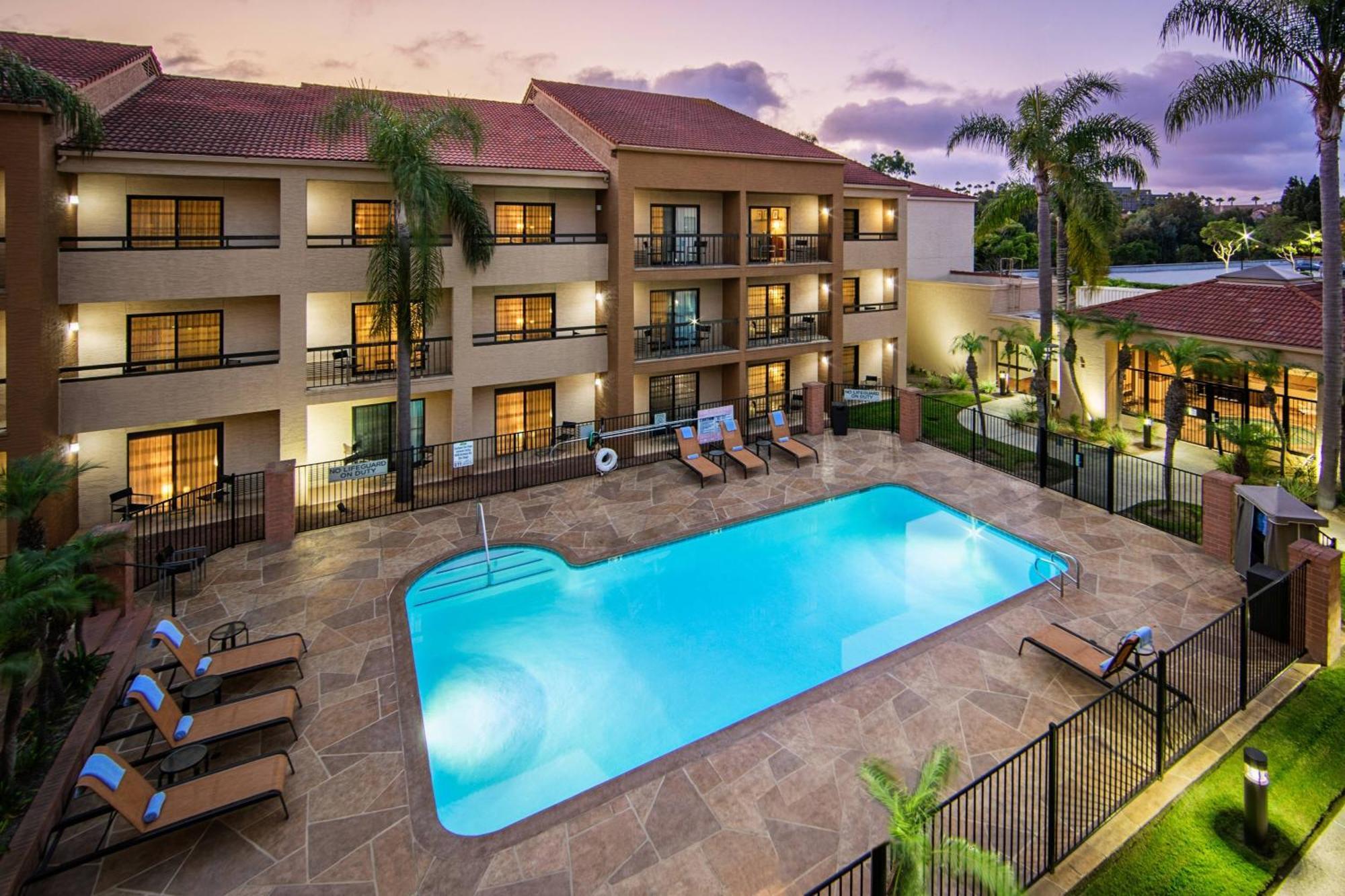 Courtyard By Marriott Sorrento Valley Hotel San Diego