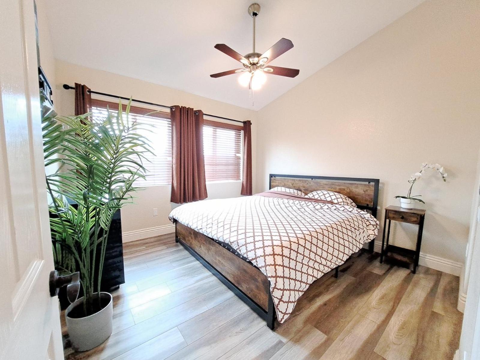 Apartamento Venetian Vacation La Jolla Two Bedroom Luxury Furnished Near And Utc Mall San Diego
