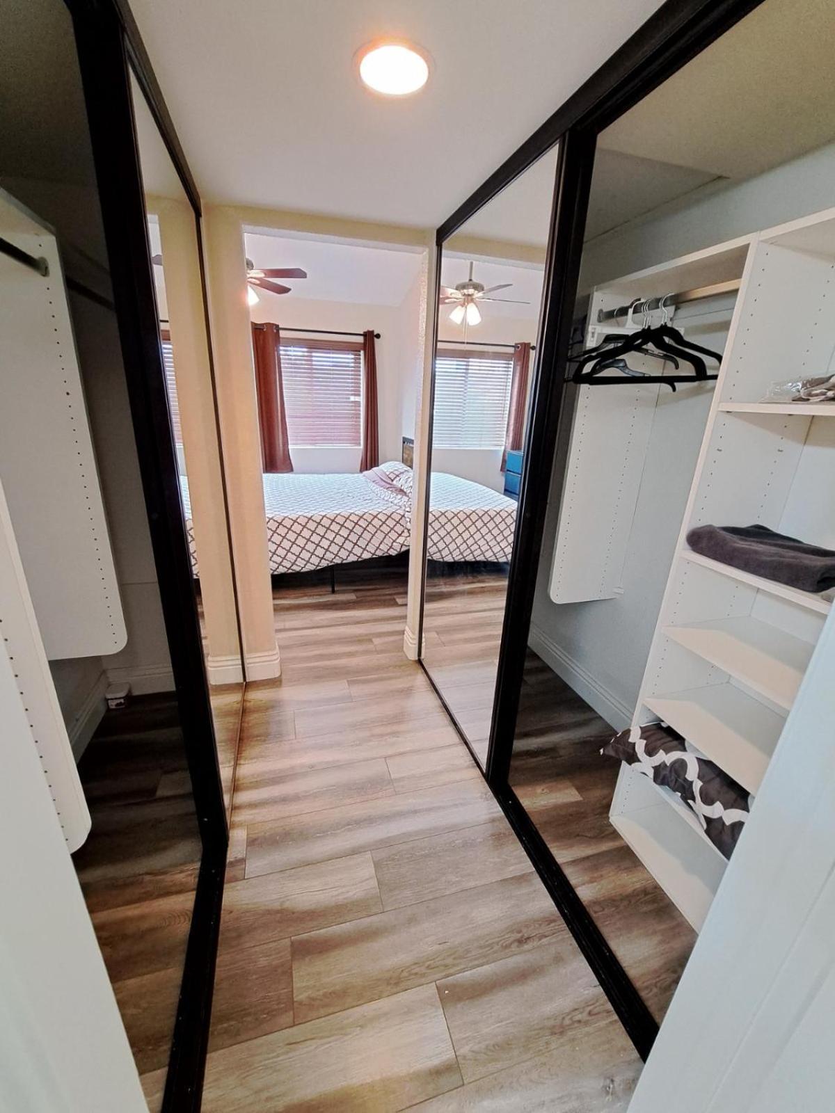 Apartamento Venetian Vacation La Jolla Two Bedroom Luxury Furnished Near And Utc Mall *