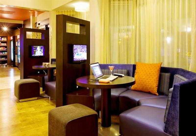 Courtyard By Marriott Sorrento Valley Hotel 3*