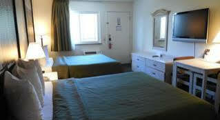Super 8 By Wyndham Circle 2*