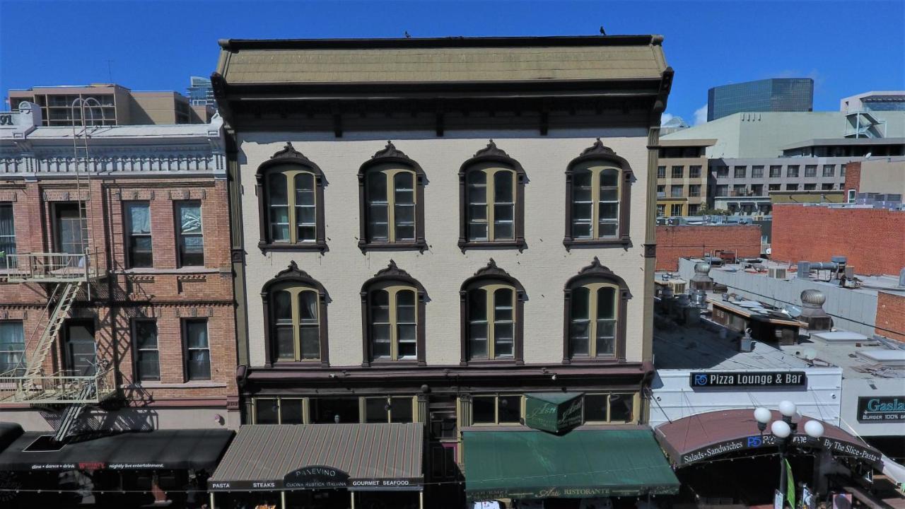 Gaslamp Albergue